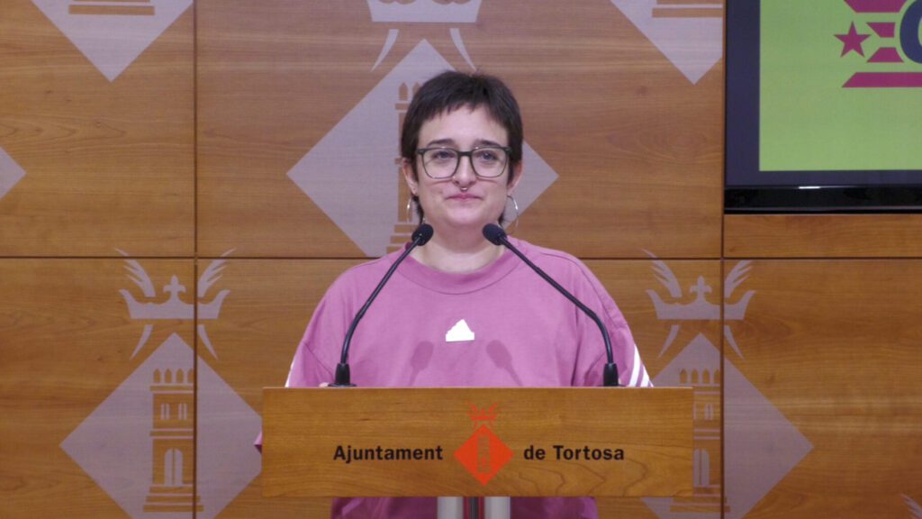La CUP proposa un pla global per revertir la davallada del català a Tortosa