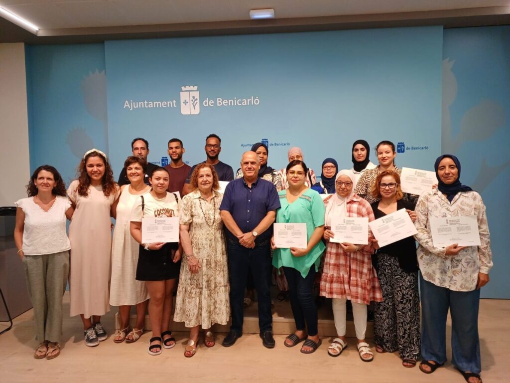 Lliurament de diplomes a l’alumnat de les Escoles d’Acollida de Benicarló