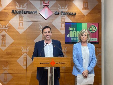 L’Ajuntament de Tortosa programa el Juny d’Orgull amb una àmplia oferta d’activitats artístiques i reivindicatives L'Ajuntament de Tortosa programa el Juny d'Orgull amb una àmplia oferta d'activitats artístiques i reivindicatives