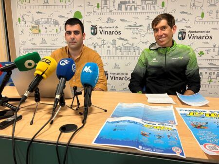 L’Ajuntament de Vinaròs presenta la nova edició del Campus d’Estiu Illa L'Ajuntament de Vinaròs presenta la nova edició del Campus d'Estiu Illa