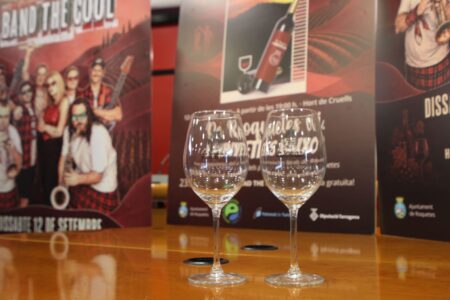 De Roquetes Vi, i Punyetes Baixo’ celebra la cinquena edició amb tapes de quilòmetre zero, vins de la DO Terra Alta i concert de Band The Cool