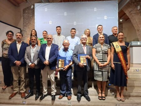Benicarló ret homenatge a Manolo Rico i Vicent Llorach com a Persones Destacades 2025