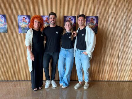 La Farsa Companyia celebra el seu cinquè aniversari amb l’estrena d’Un Genio Muy Genial