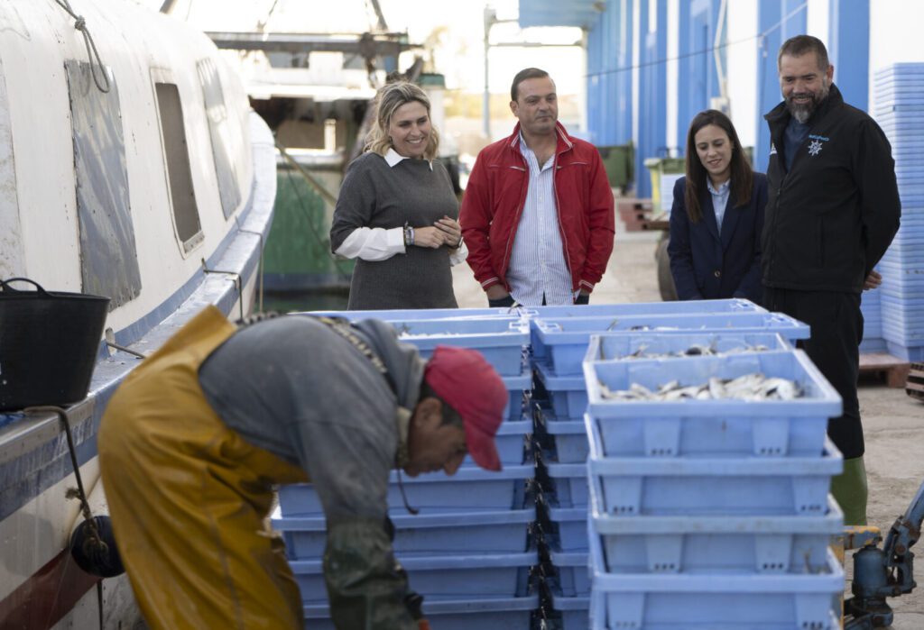 La Diputació de Castelló reafirma la seua aposta per la pesca i recolza la labor de les cinc confraries de pescadors de la província
