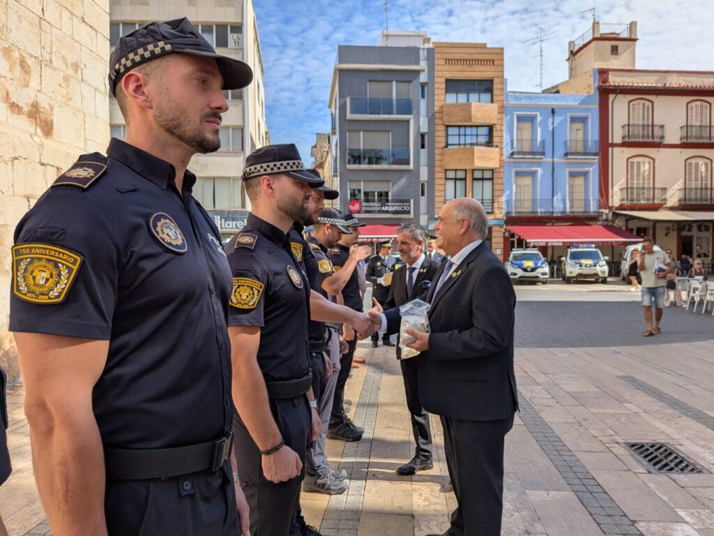 La Policia de Benicarló celebra Sant Miquel i commemora 150 anys de servei a la ciutat