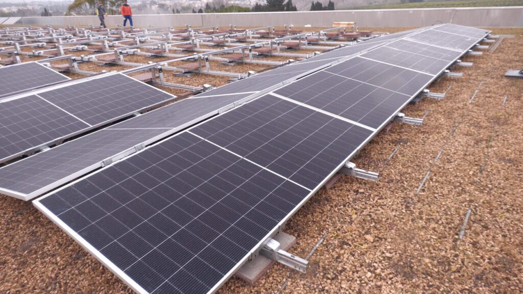 Tortosa inverteix 230.000 euros en energia solar per a les instal·lacions municipals