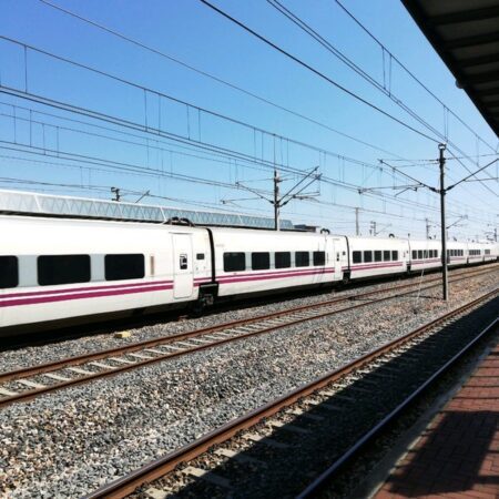 Horaris per anar en tren de Tortosa a Barcelona a partir de l’1 d’octubre