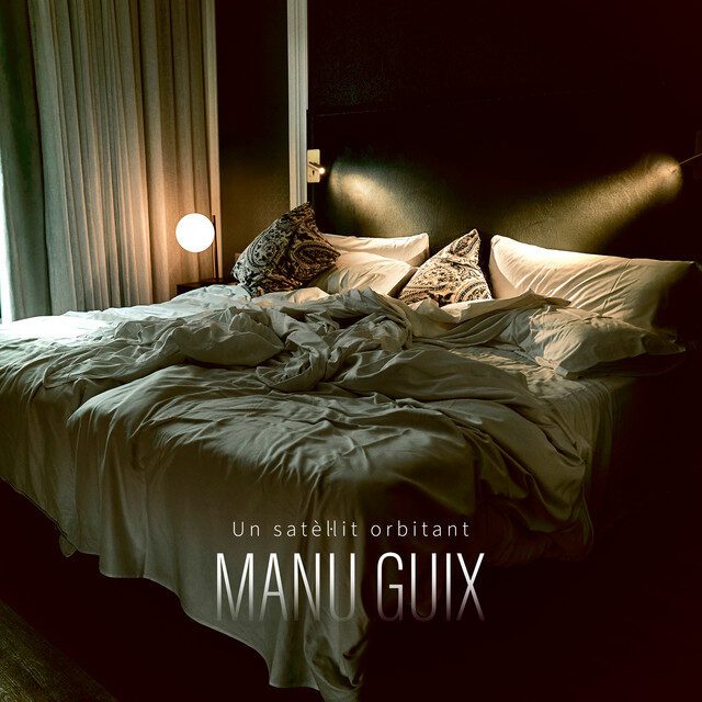 Un satèl·lit orbitant — Manu Guix