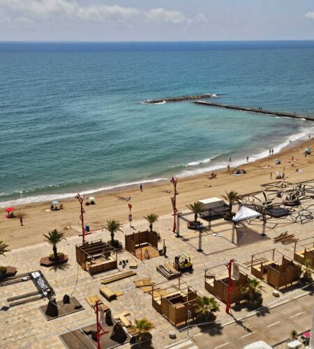 S’inicia el muntatge del Vermut de Festes de Vinaròs