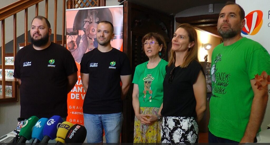 L’IES José Vilaplana presenta a la Fundació Caixa Vinaròs dues noves propostes educatives