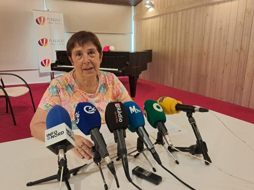 La Fundació Caixa Vinaròs destina 8.000 euros en beques universitàries per a estudiants