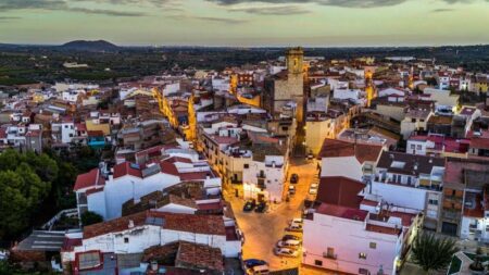 Comença la rehabilitació de dos habitatges socials a Cálig