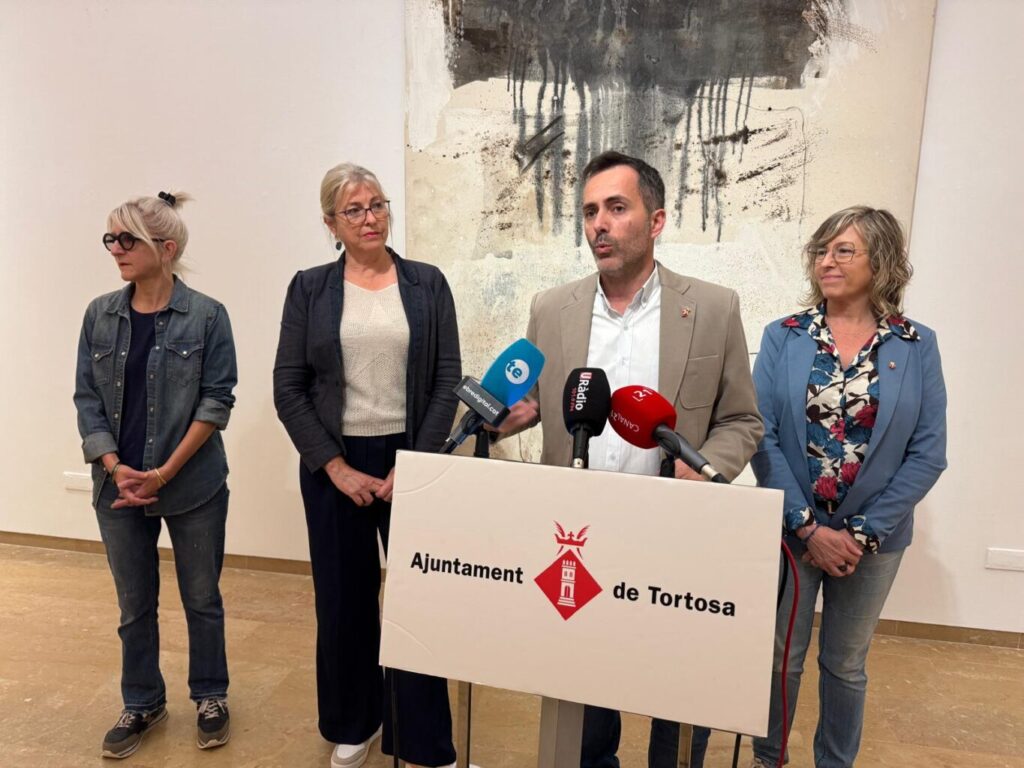 Tortosa inaugura ‘Jo no pinto bous. Sinestèsia de Leonardo Escoda’ per celebrar el Dia internacional dels Museus