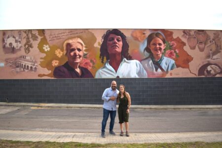Traiguera celebra el Dia de la Dona Rural amb un mural que valora la història local