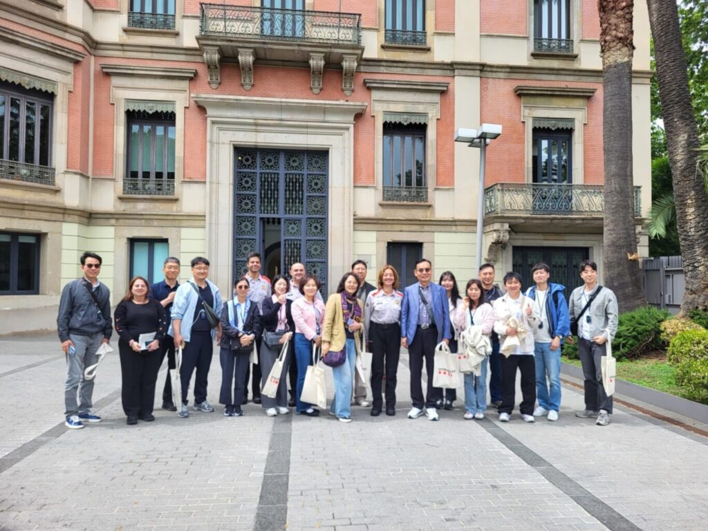 Protecció Civil de la Generalitat comparteix experiències en la gestió d’emergències amb una delegació de Corea del Sud